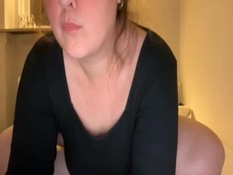 Yourshygirl er i gratischat