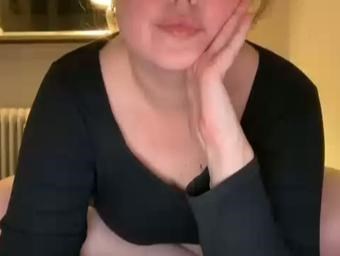 Yourshygirl er i gratischat