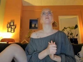 FrøkenNysgerrig er i gratischat
