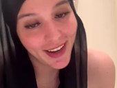 Show fra Sexy Zainab - Golden show in shower